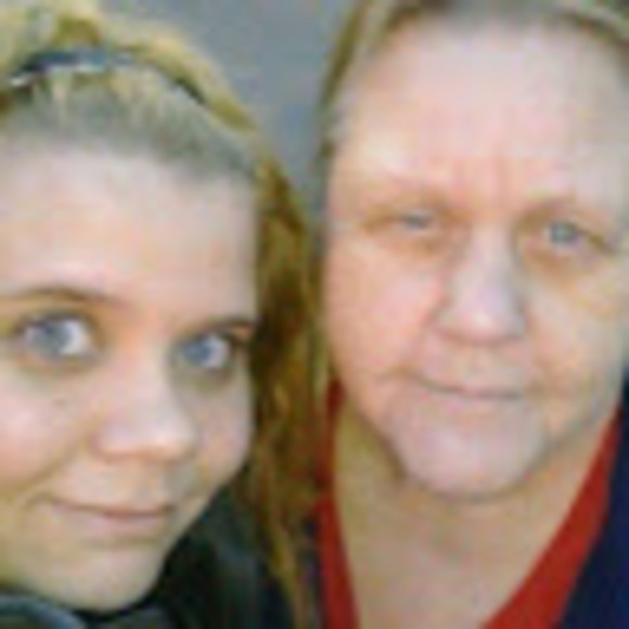 Meet your Posher, Amber - Picture 1 of 1